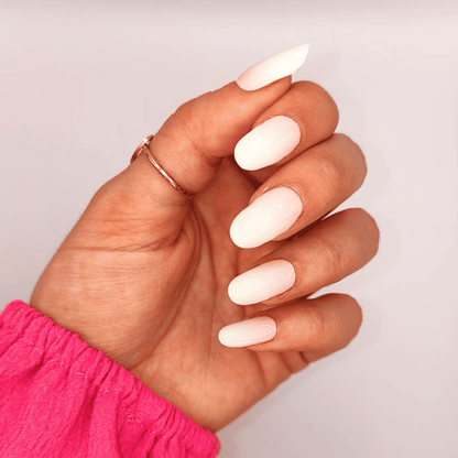 Kit Dia dos Namorados Exclusivo: Verniz Gel Pré-Preparado Pink Milk + OFERTA Lâmpada LED UV