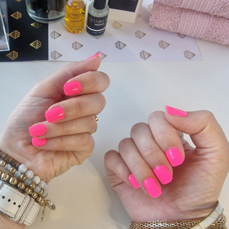 Stick-On Gel Euforia: Verniz Gel Pré-Preparado